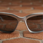 Lunettes de Soleil "Cyber" – Argent Métallisé (Style Y2K Futuriste) - vue 1