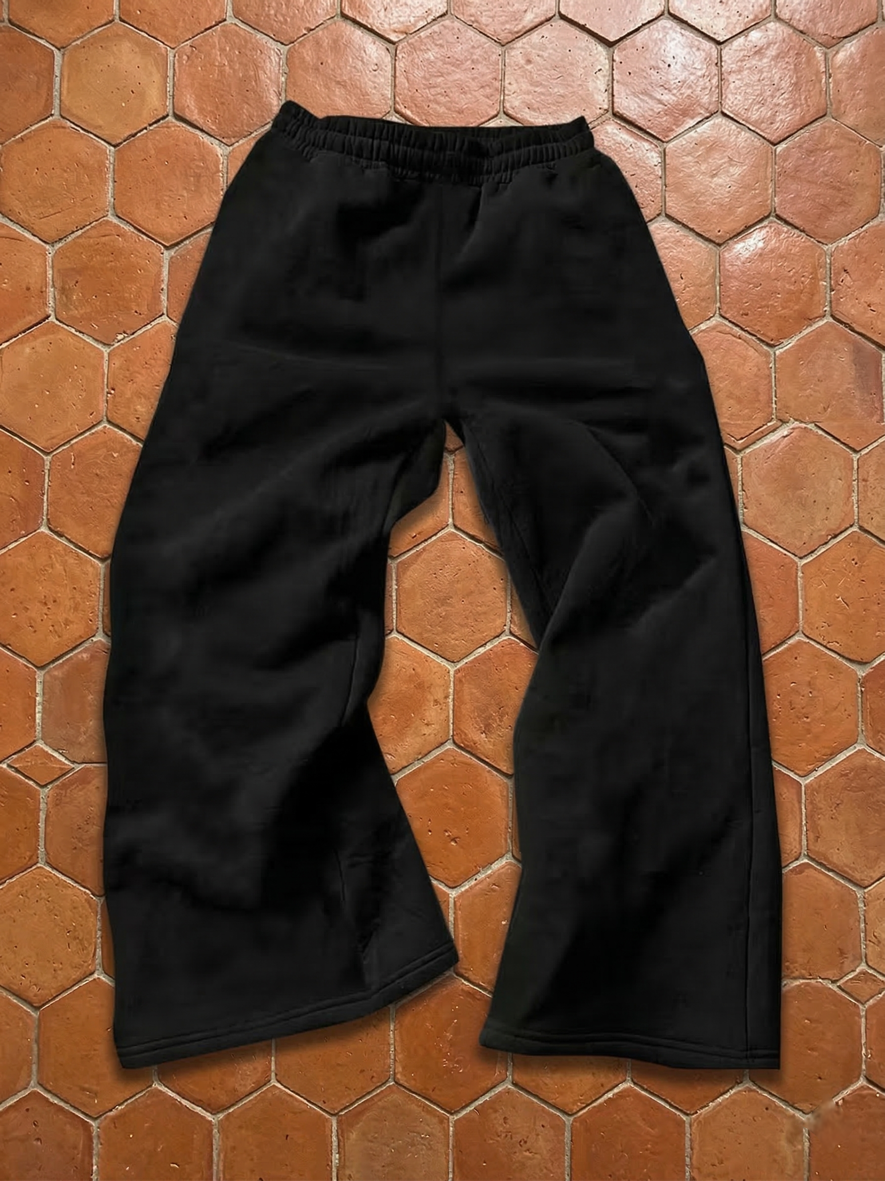 Jogging Droit "Core" – Noir (Coupe Ample Y2K) - vue arrière