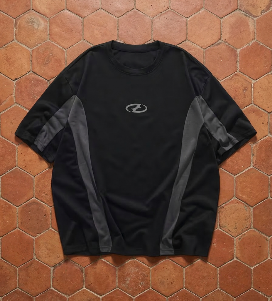 T-Shirt "Velocity" – Noir & Gris (Patchwork Géométrique Y2K)